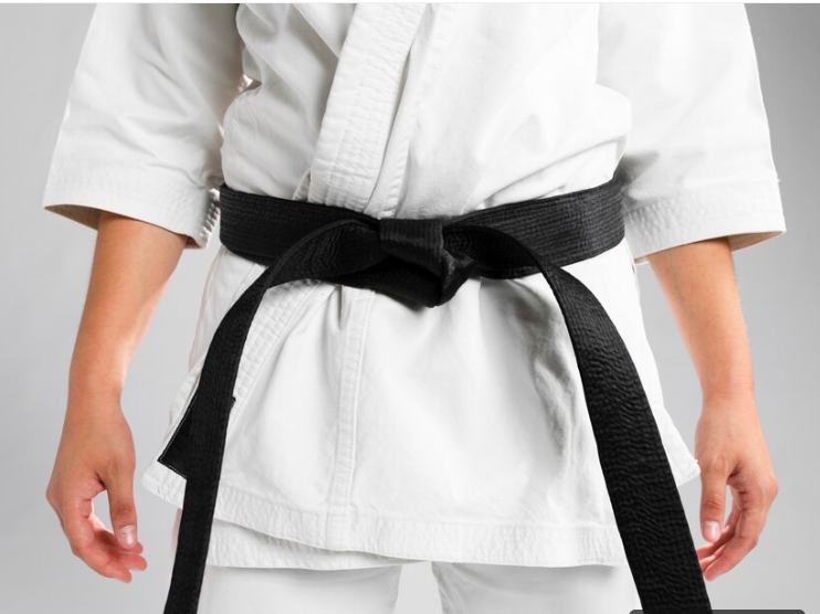 Traditional black belt knot